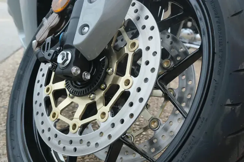 NEW 2026 HONDA CBR600RR Image 15