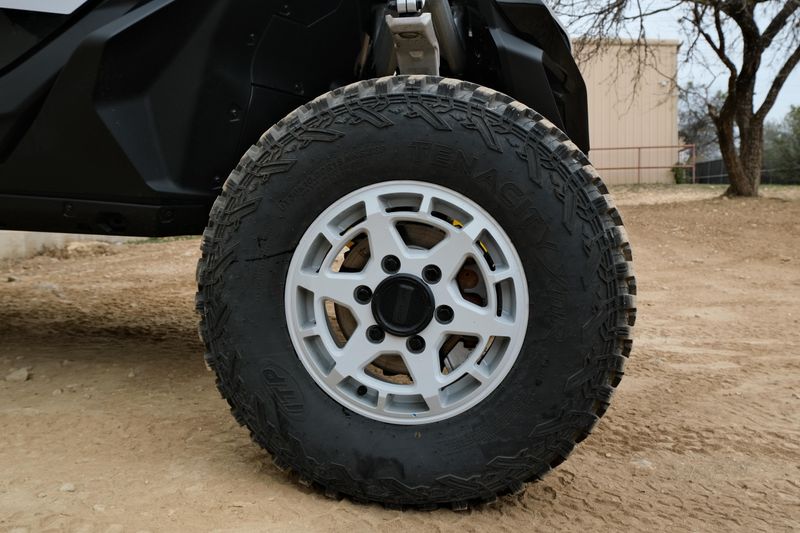 USED 2024 CAN-AM MAVERICK R 999T DCT Image 14