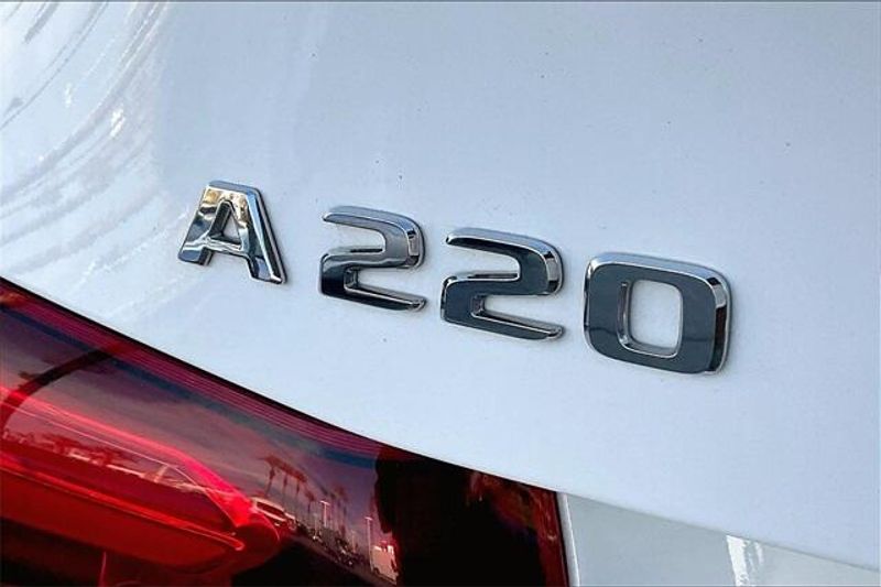 2019 Mercedes-Benz A 220 220Image 7