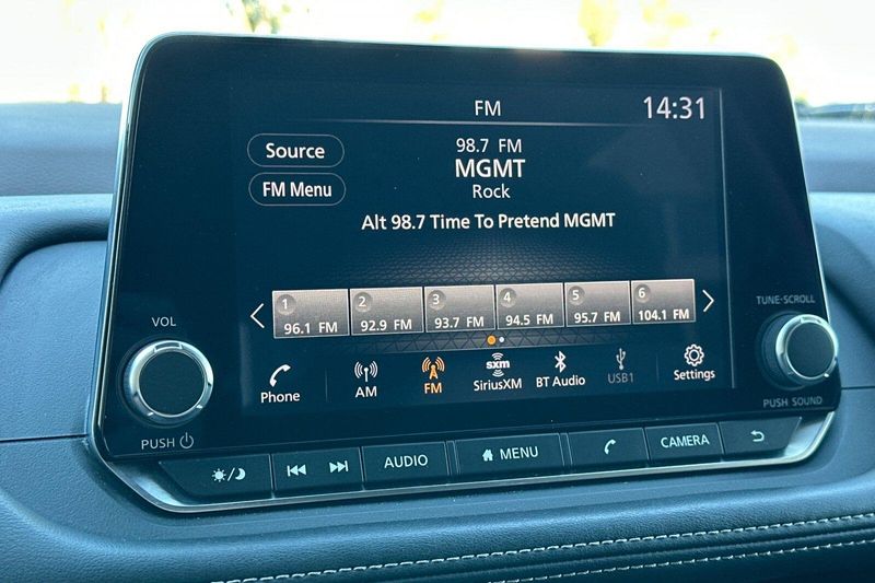 Used 2023 Nissan Rogue SVImage 21