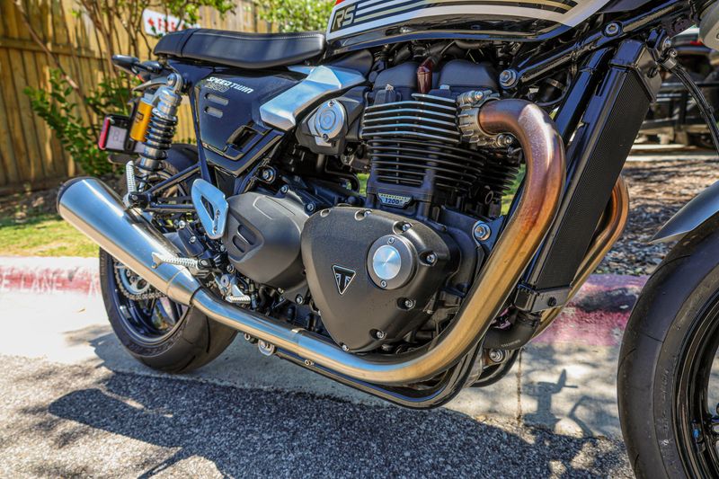 USED 2025 TRIUMPH SPEED TWIN 1200 Image 10