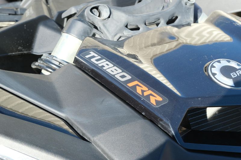 USED 2025 CAN-AM MAVERICK X3 MAX X RS TURBO RR WITH SMARTSHOX Image 13