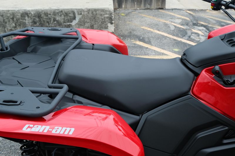 2025 Can-Am OUTLANDER DPS 500 LEGION RED Image 9
