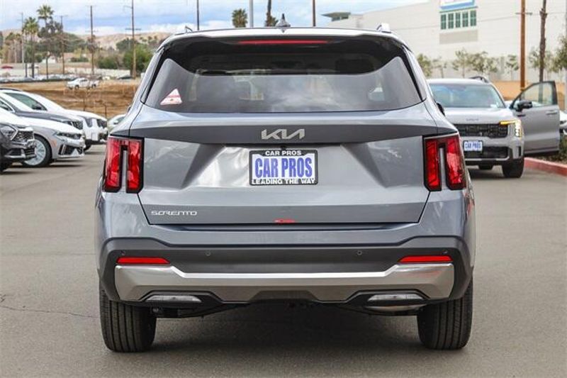 2025 Kia Sorento SImage 16