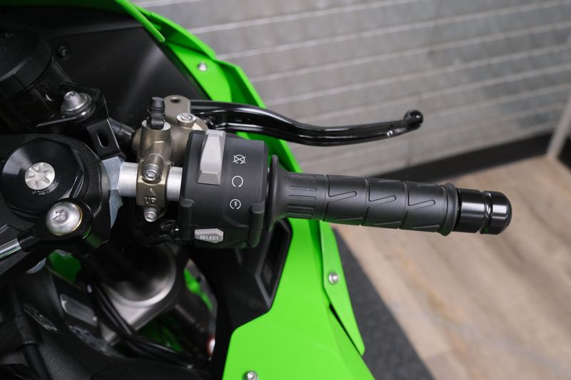 NEW 2025 KAWASAKI NINJA ZX10R KRT EDITION Image 21