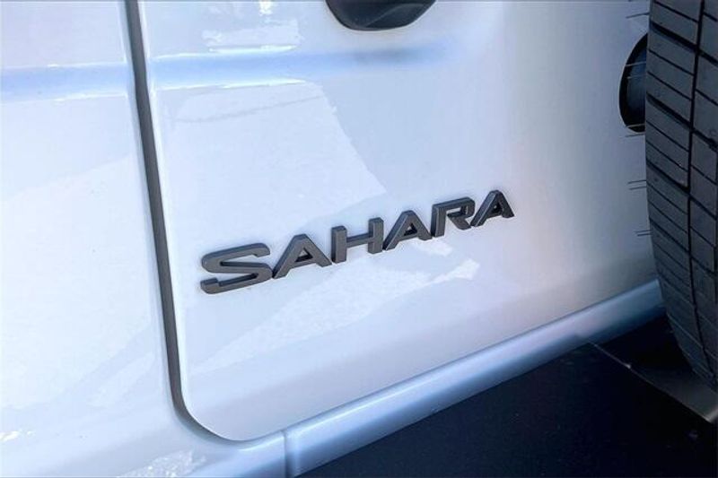 New 2025 Jeep Wrangler 4-door SaharaImage 13