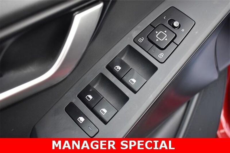 New 2025 Kia Niro LXImage 19