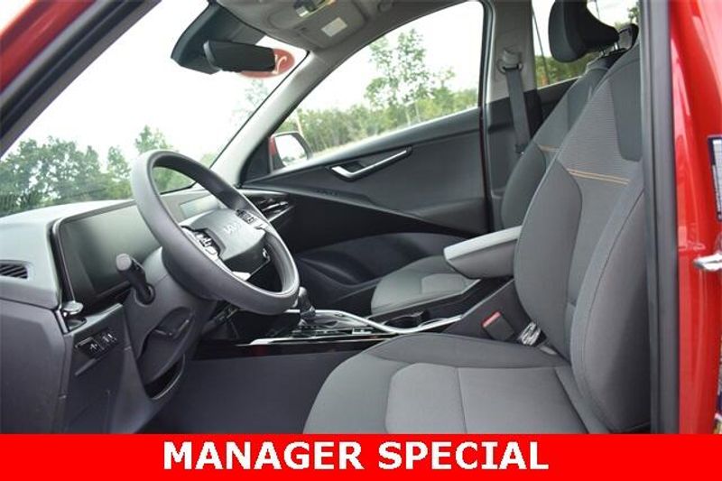 New 2025 Kia Niro LXImage 20