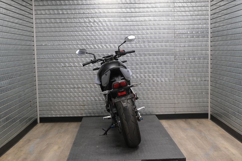 USED 2024 SUZUKI GSX8S Image 4