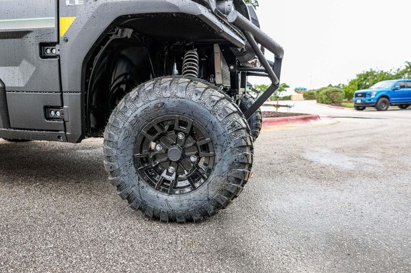 2026 Kawasaki MULE PROFXT 1000 LE METALLIC ONYX BLACK Image 5