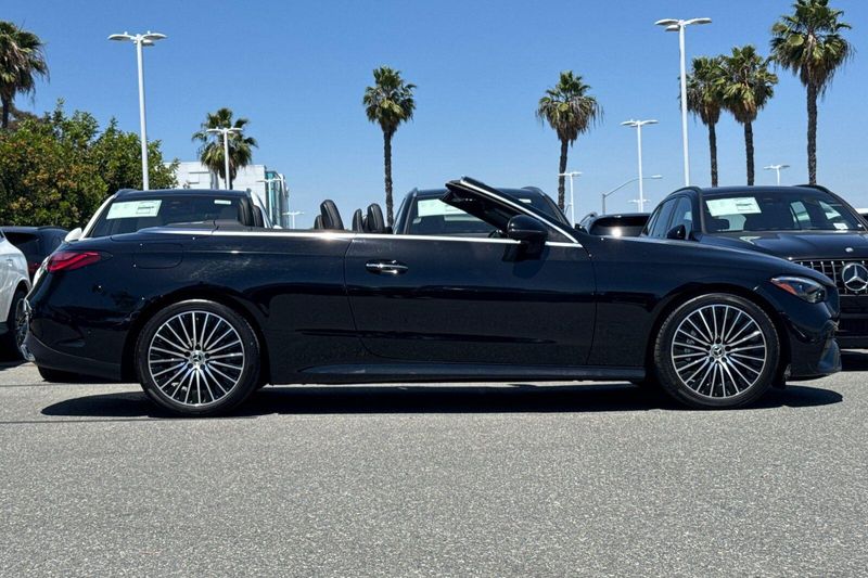 Used 2024 Mercedes-Benz CLE 450Image 3