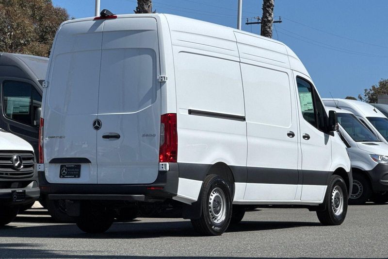New 2026 Mercedes-Benz Sprinter 2500 Cargo 144 WBImage 4