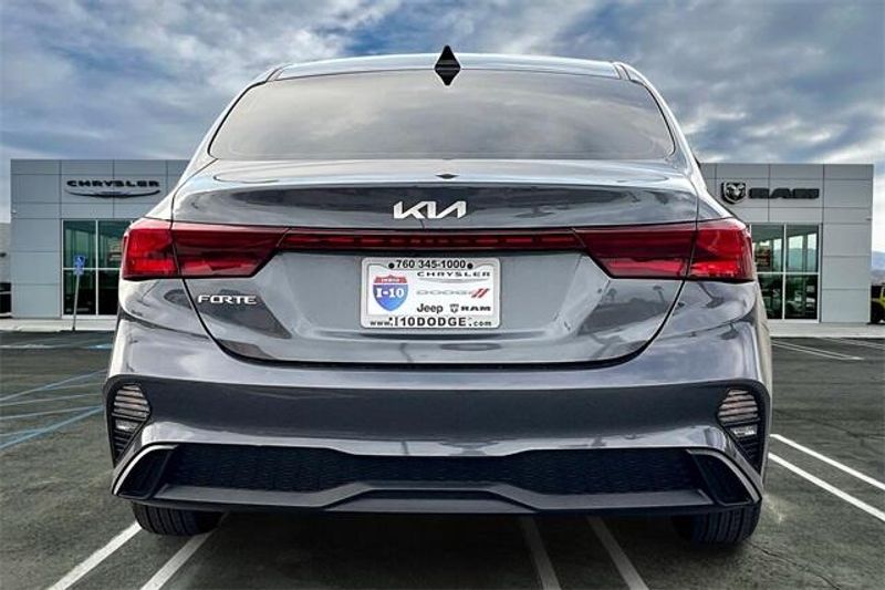 2023 Kia Forte LXSImage 3