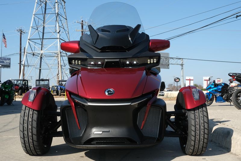 2025 Can-Am SPYDER RT LIMITED DEEP MARSALA METALLIC WITH PLATINUM ACCENTSImage 3