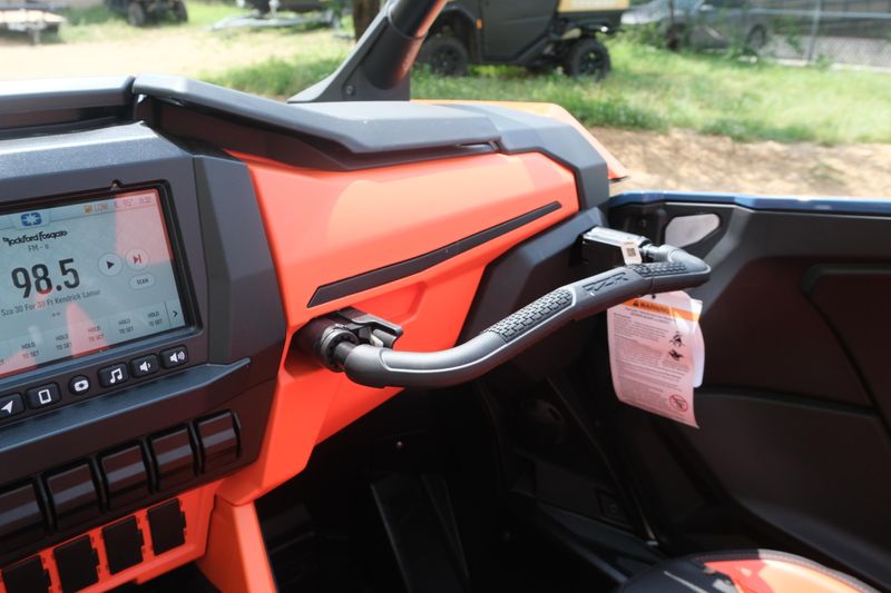 2025 Polaris RZR PRO S 4 PREMIUM ORANGE RUST AND ZENITH BLUE Image 18