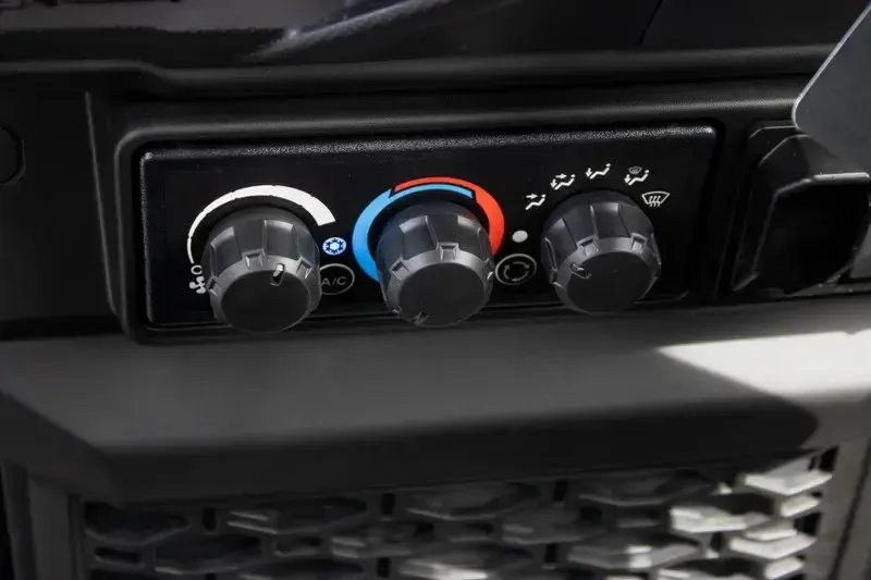 NEW 2026 CAN-AM DEFENDER MAX LONE STAR CAB HD11 Image 21