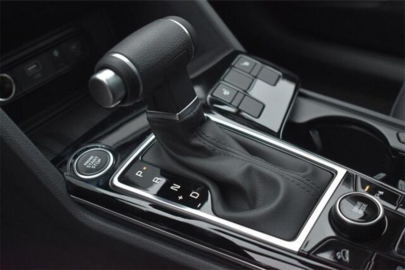 2025 Kia Sportage EXImage 24