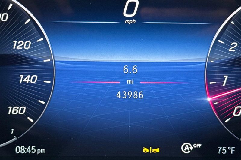 Used 2023 Mercedes-Benz C-Class C 300Image 29