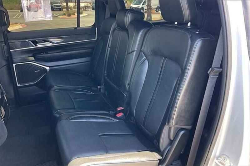 2022 Jeep Wagoneer Series IIImage 25