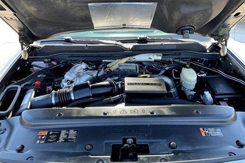 Used 2017 GMC Sierra 2500HD DenaliImage 9