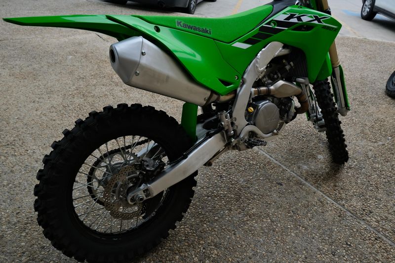 2025 Kawasaki KX450X LIME GREEN Image 13