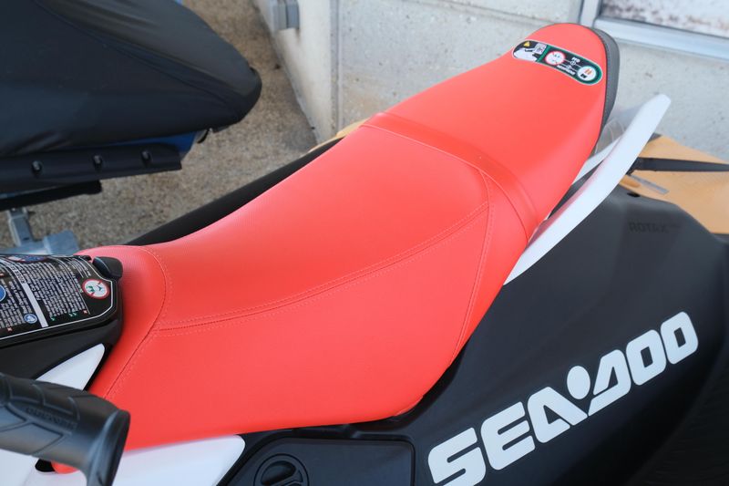 USED 2025 SEADOO PWC SPARK CONV 90 AUD OR 2UP IBR 25 STD Image 9