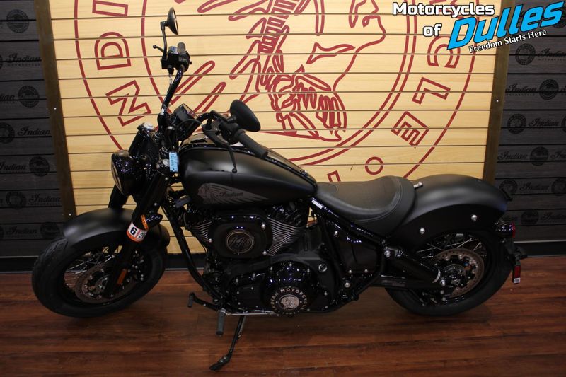 New 2025 Indian Motorcycle Chief Bobber Dark Horse Image 5