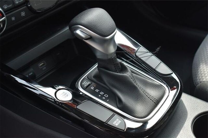 New 2025 Kia Soul SImage 22