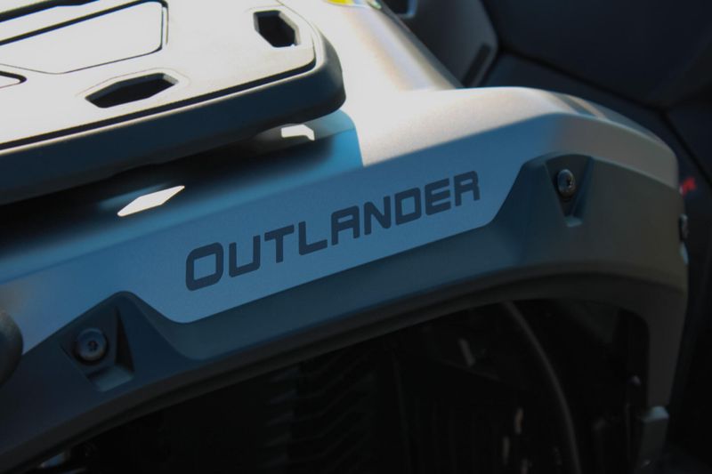 NEW 2025 CAN-AM OUTLANDER MAX XT 1000R Image 14