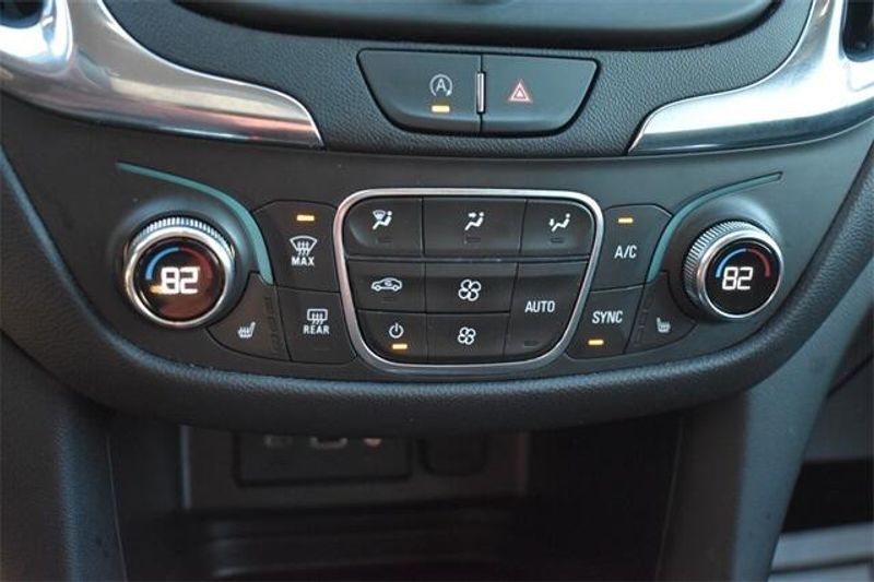 Used 2024 Chevrolet Equinox LTImage 30