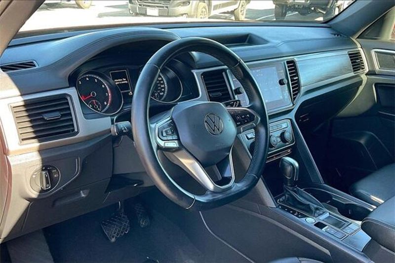 2020 Volkswagen Atlas Cross Sport 3.6L V6 SE w/TechnologyImage 13