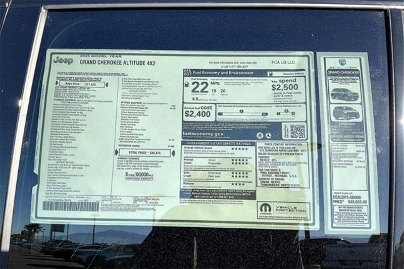 New 2025 Jeep Grand Cherokee Altitude 4x2Image 16