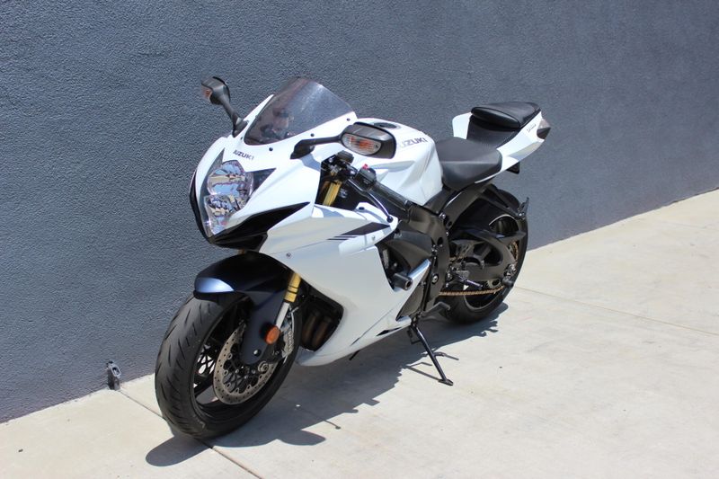 2021 Suzuki GSX-R750M1 CA 750 100th Anniversary Edition Image 6