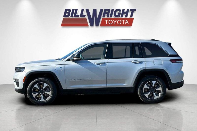Used 2024 Jeep Grand Cherokee 4xeImage 6