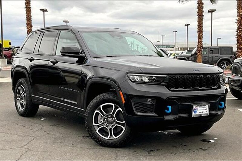 2023 Jeep Grand Cherokee Trailhawk 4xe in a Diamond Black Crystal Pearl Coat exterior color and Global Blackinterior. I-10 Chrysler Dodge Jeep Ram (760) 565-5160 pixelmotiondemo.com 