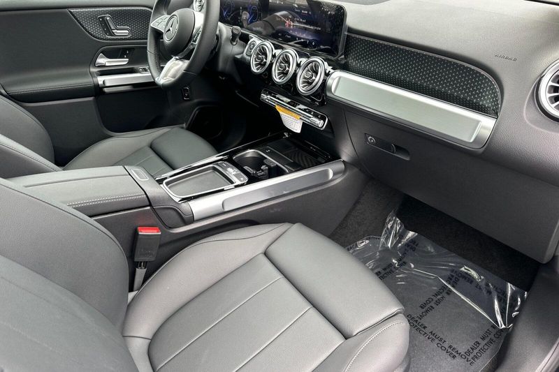 2024 Mercedes-Benz EQB 300Image 19