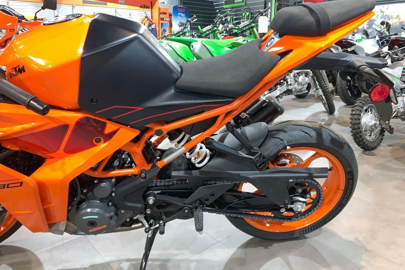 New 2024 KTM RC 390 Image 11