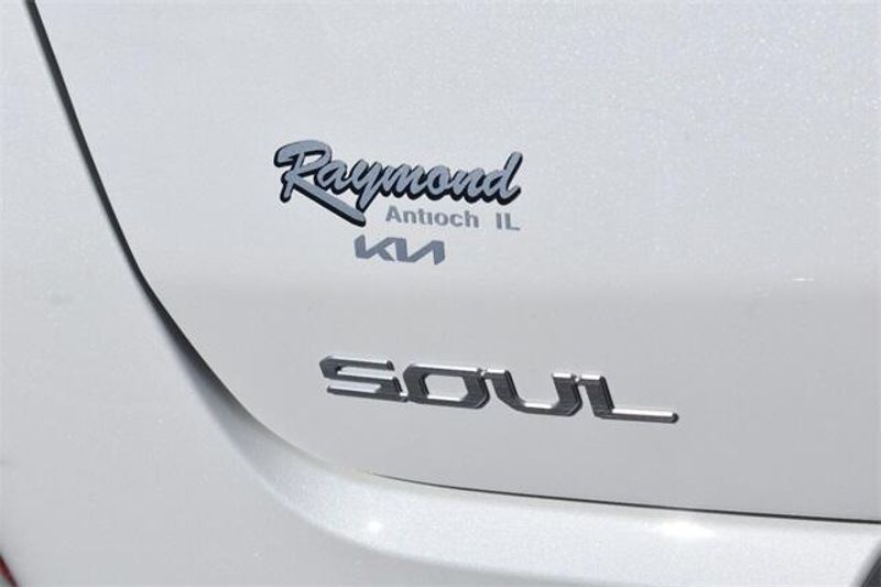 New 2025 Kia Soul LXImage 14