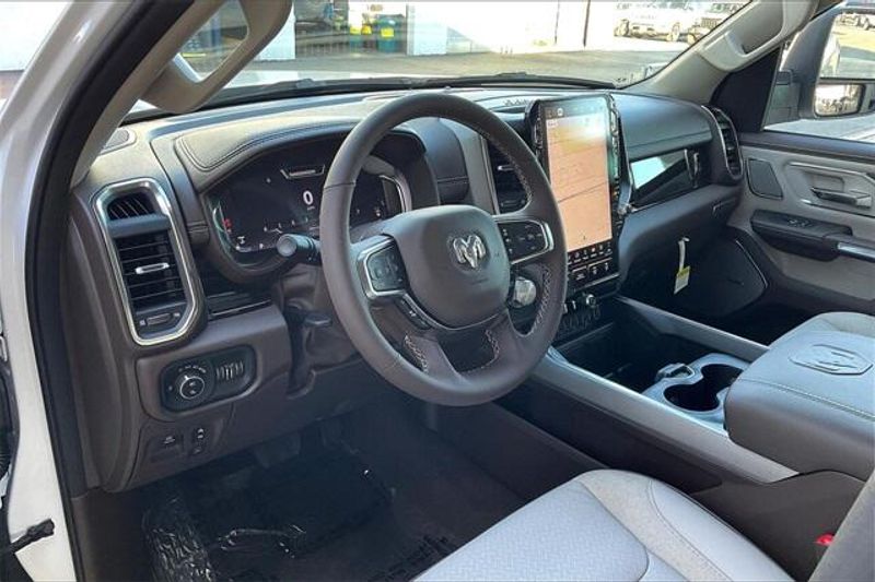 2025 RAM 1500 Laramie Crew Cab 4x4 6