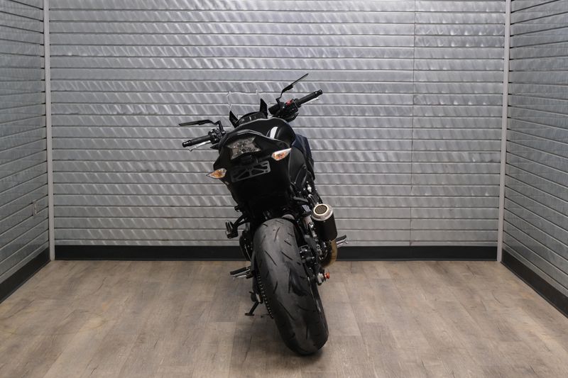 USED 2022 KAWASAKI Z900 ABS Image 4