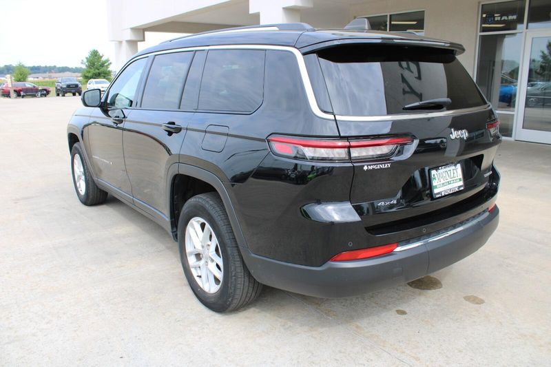 2023 Jeep Grand Cherokee Laredo photo 8