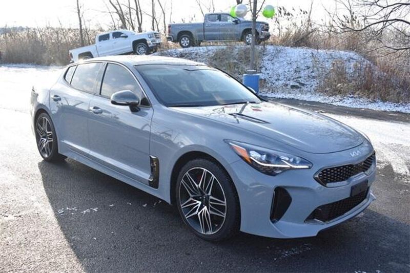 2022 Kia Stinger GT2Image 1