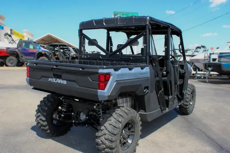 2025 Polaris RANGER CREW XP 1000 PREMIUM STEALTH GRAY Image 16