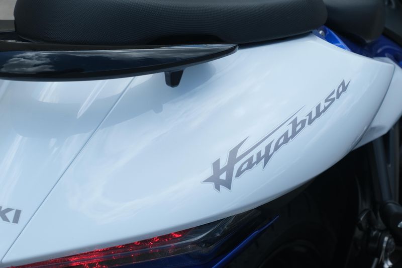 2023 Suzuki HAYABUSA WHITE Image 22