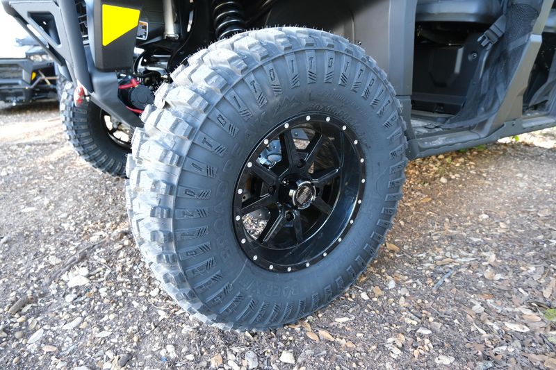 2025 Can-Am DEFENDER MAX LONE STAR HD10 STEALTH BLACKImage 35