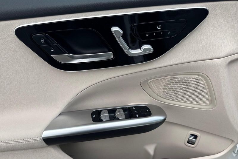 New 2026 Mercedes-Benz C-Class C 300Image 8