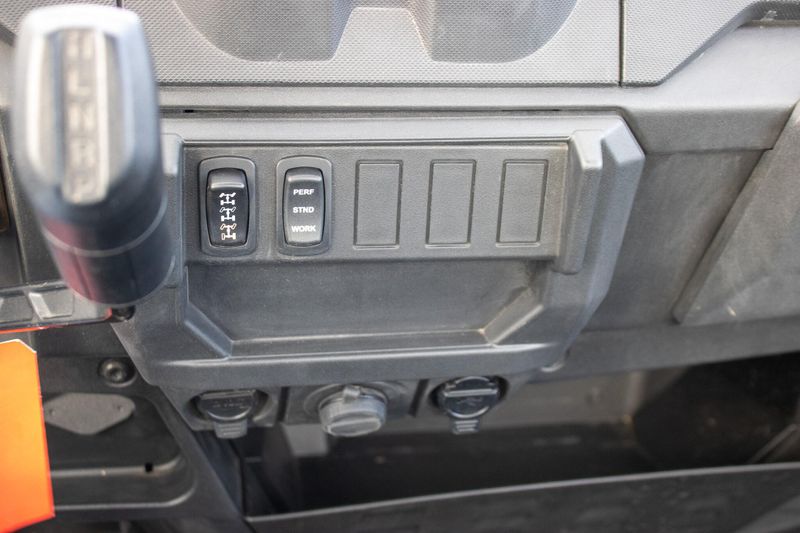 USED 2025 POLARIS RANGER XP 1000 PREMIUM Image 22