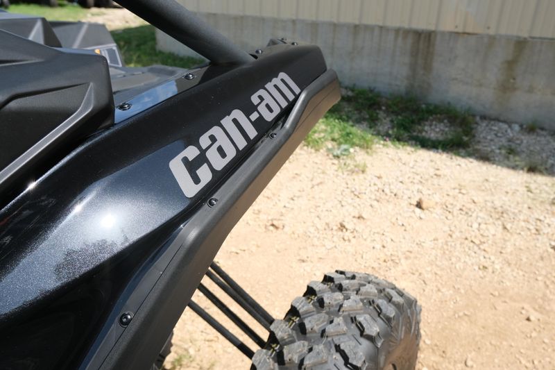 2025 Can-Am MAVERICK X3 MAX X RS TURBO RR TRIPLE BLACK Image 17