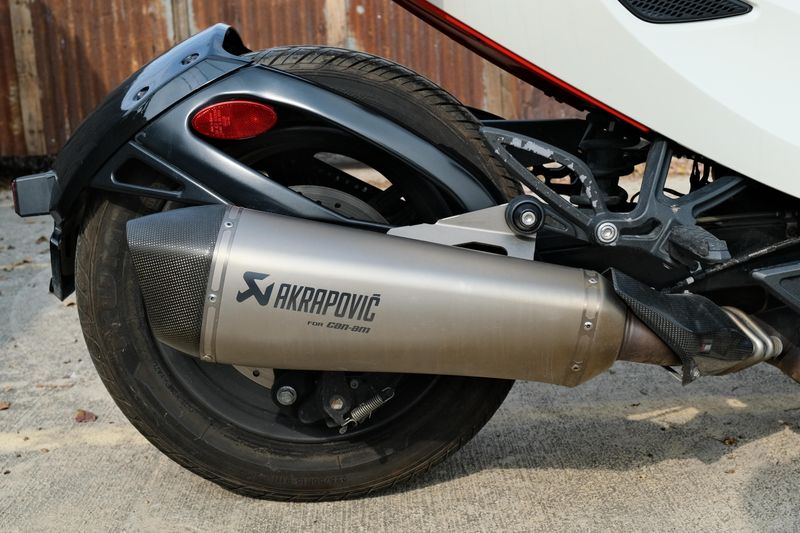 USED 2014 CAN-AM RD SPYDER RS S 991 Image 14