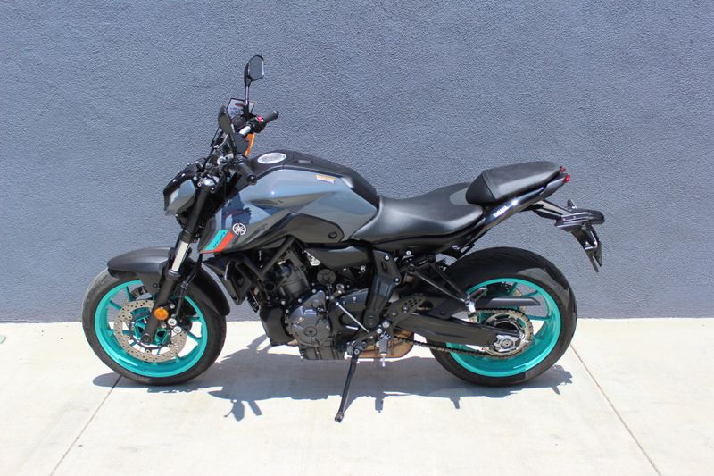 2022 Yamaha MT 07 Image 2